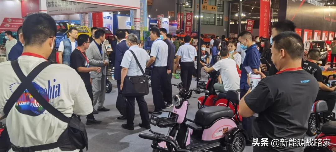 能上牌,接娃电动小三轮!爱玛、雅迪、金彭等十大品牌,都出手了