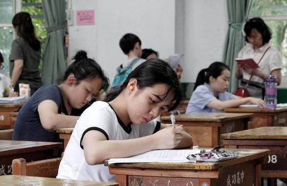 高考落榜生曹晓洁，二战高考385分进专科，人生很是励志让人羡慕