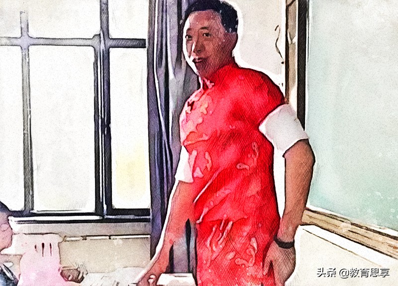 学生高考，老师走秀，考场外的“红旗袍”火了