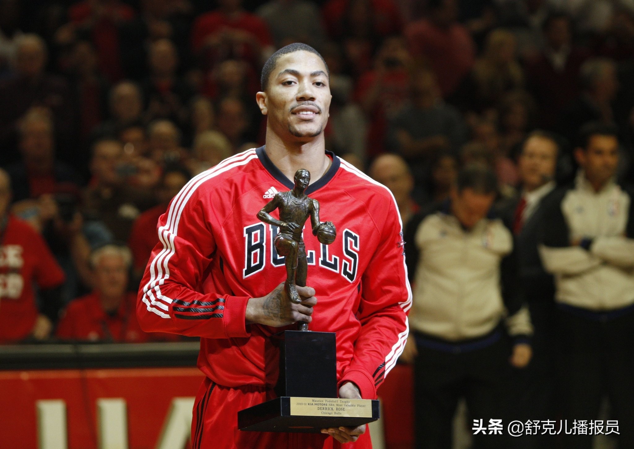 nba历史上有哪些规则改变(NBA历史十大改变规则的球员：有的造福后人，有的遭无数人唾弃)