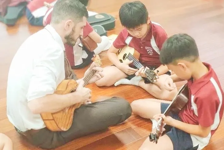 龙华最“神秘”的学校！竟然有550年历史！还是英式教育的典范！