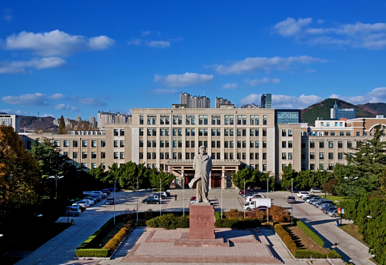 “土木工程”专业排名前26的大学：可分为4档，清华只能排第二