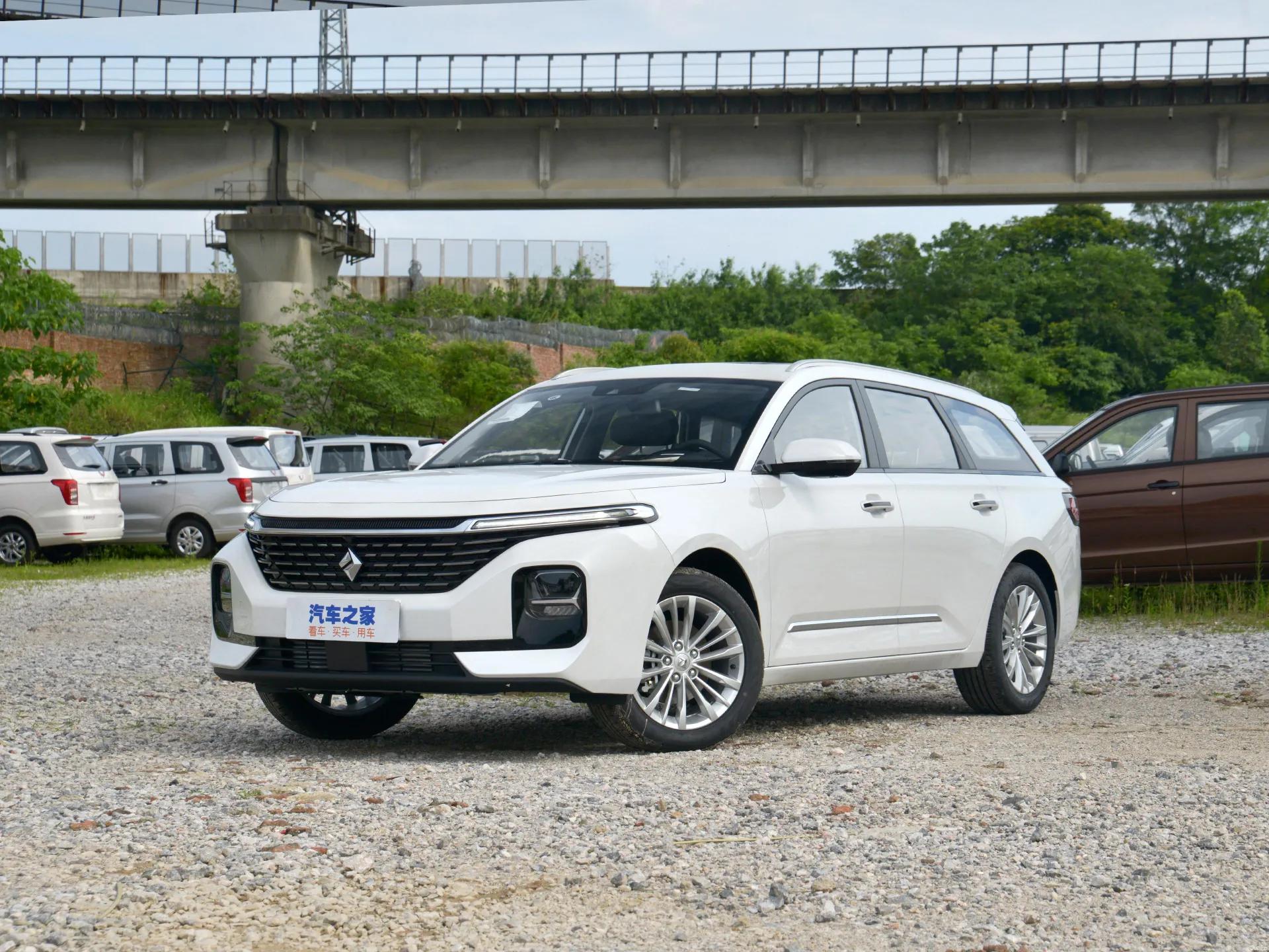 大家都买得起的紧凑级旅行车，诗和远方不如实用来的实在