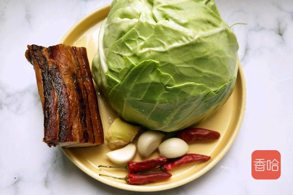 腌腊肉最“忌讳”直接放盐！难怪肉味酸又容易坏，白白毁了一块肉