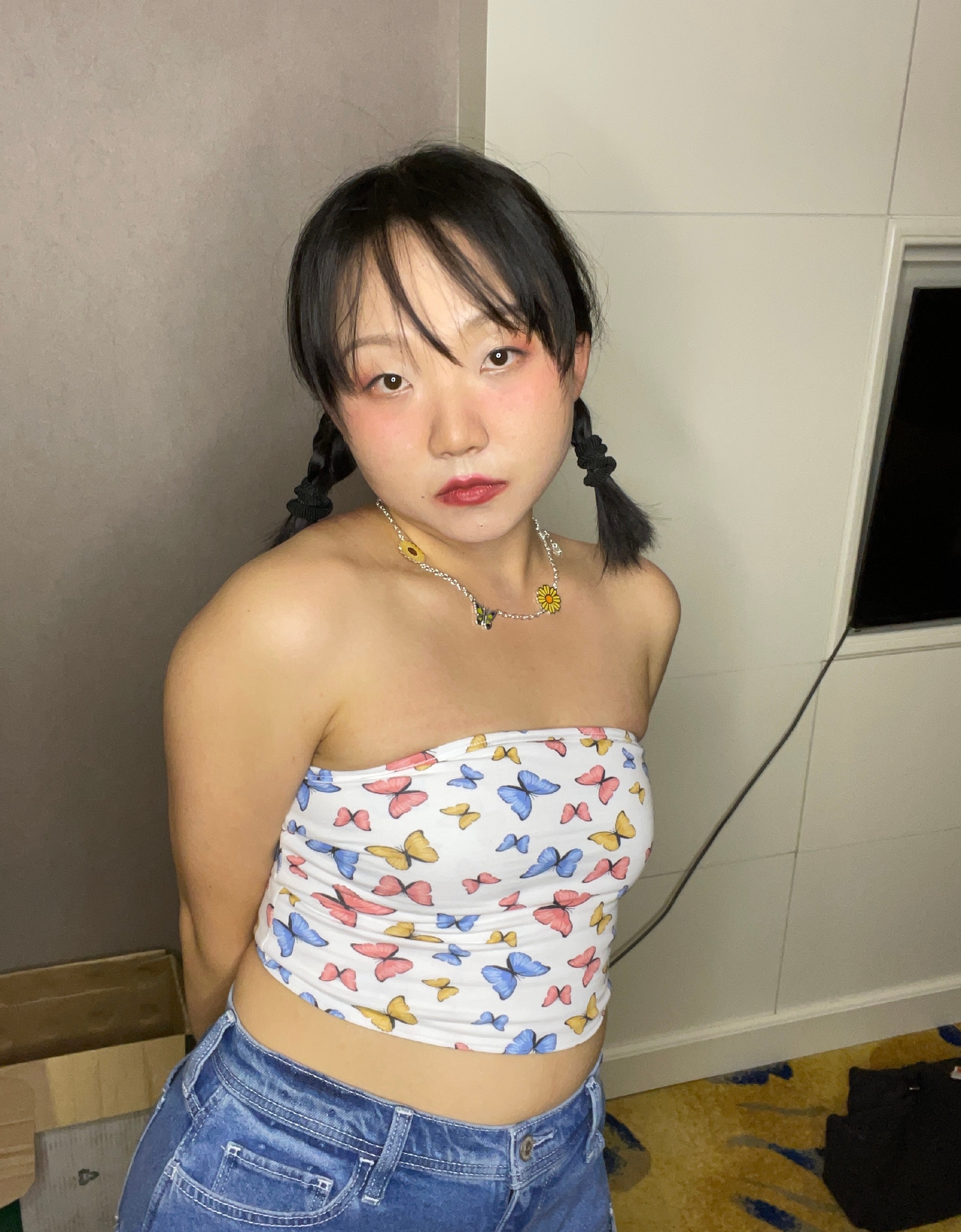 看完“容貌焦虑P图”，普通女生想变得自信好看，可以学这3个思路