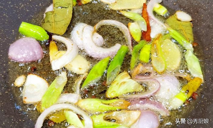 牛肉餡餃子的做法,