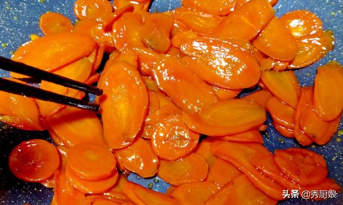 秋季多吃胡萝卜，教你超好吃的做法，营养又解馋