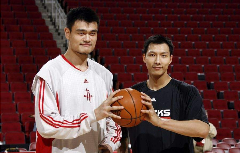 为什么健身爱好者都比cba壮(为何CBA球员练不出NBA级的肌肉？4大原因所致，最后一点直中软肋)