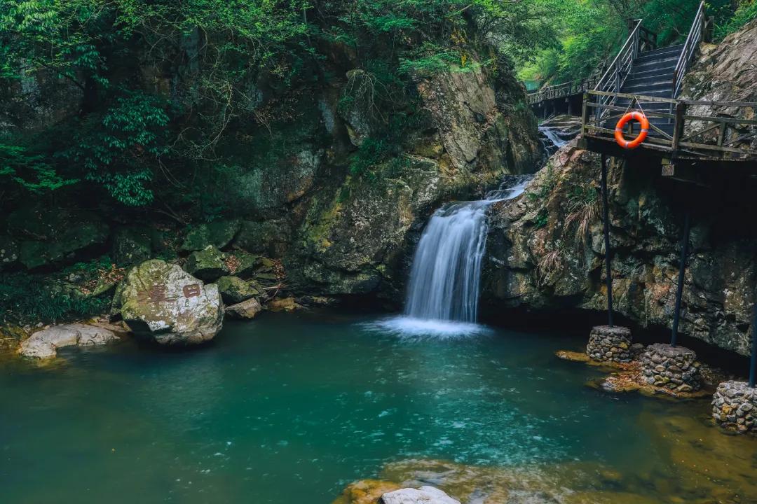 这里私藏了醉美的秋景！层林渐染，美到心醉