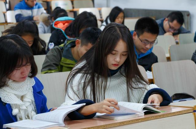 四川大學同寢室6名學生，集体被保研名校，网友：值得大學生学习