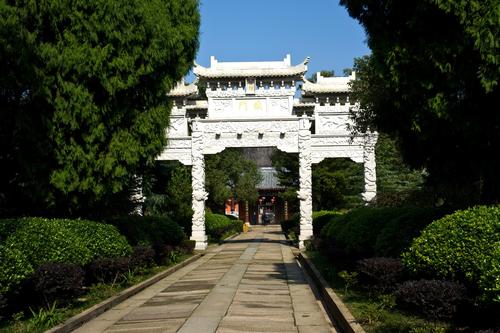 63代“天师”张恩溥，1949年随蒋介石逃到台湾，晚年结局如何？