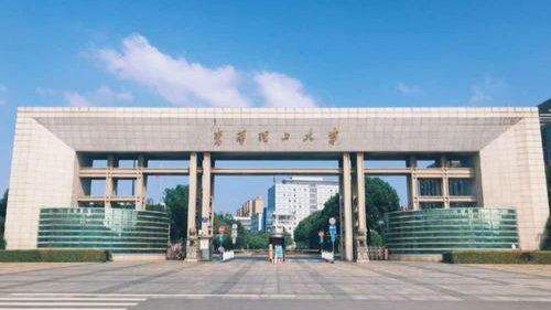 江西这两所大学实力强劲，师资深厚就业率高，却时常被外省忽视