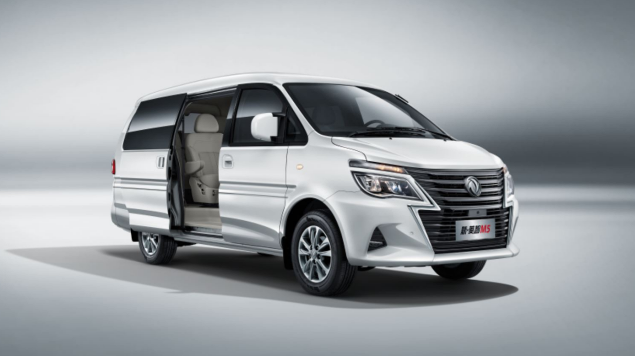 轴距长达3000mm 百公里油耗仅为7.9L 新菱智M5售8.19万起