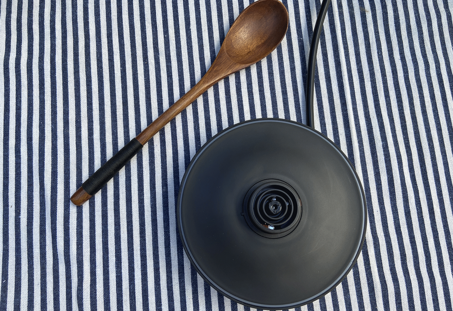 这才叫黑科技，能保温，还能app远程操控，荣耀亲选电热水壶测评