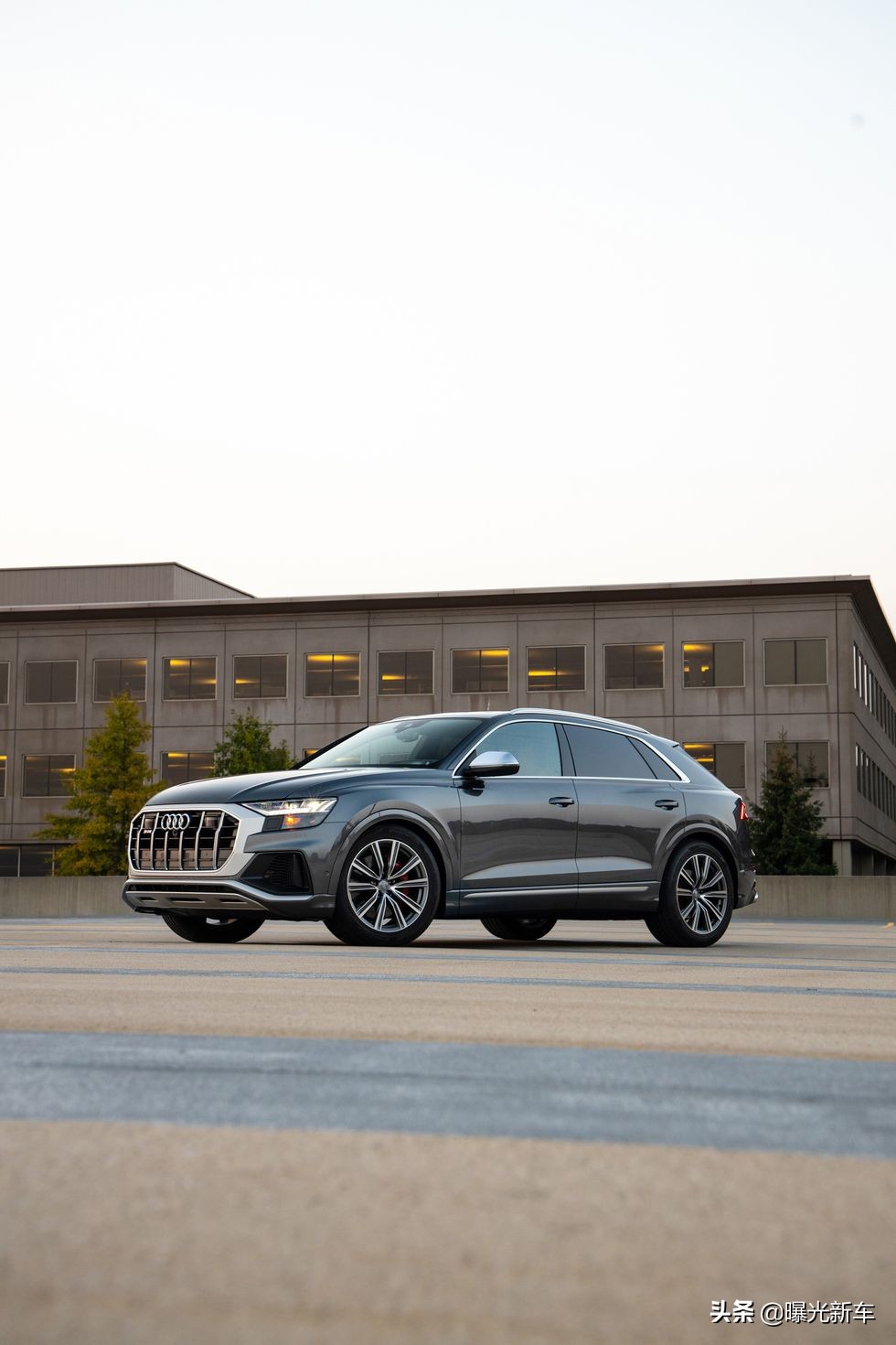 奥迪sq8,官方图片,2022最新款,豪华内饰suv,四驱八速