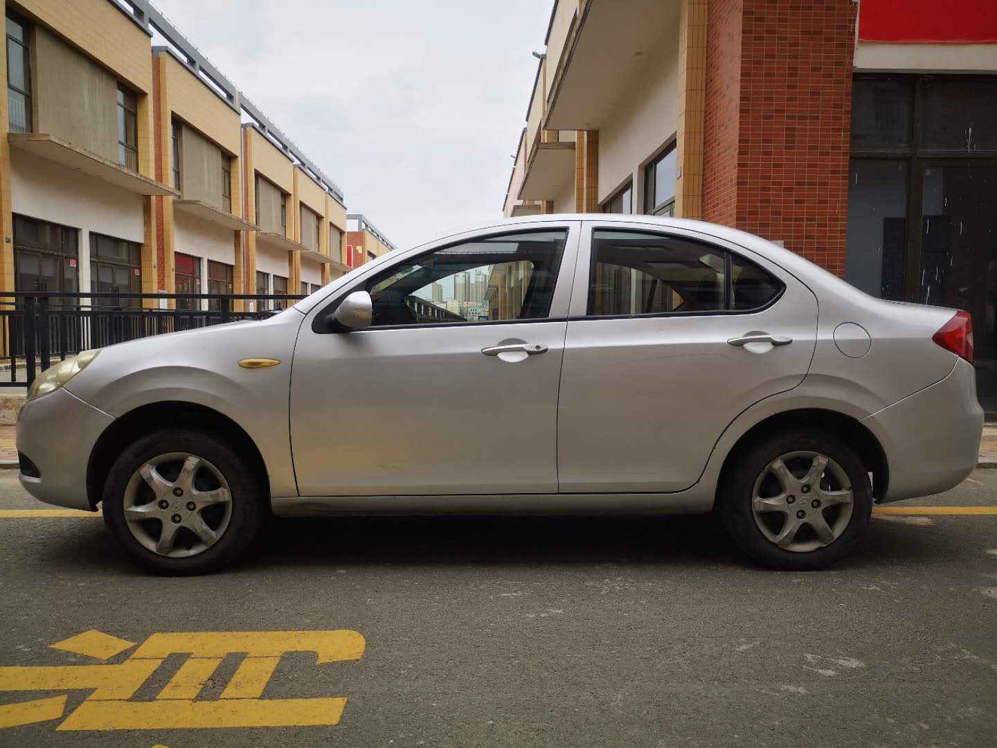 “一台手机，一台车？”2010款江淮同悦