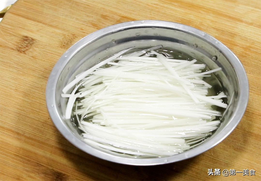 京酱肉丝怎么做（4步学会京酱肉丝家庭做法）