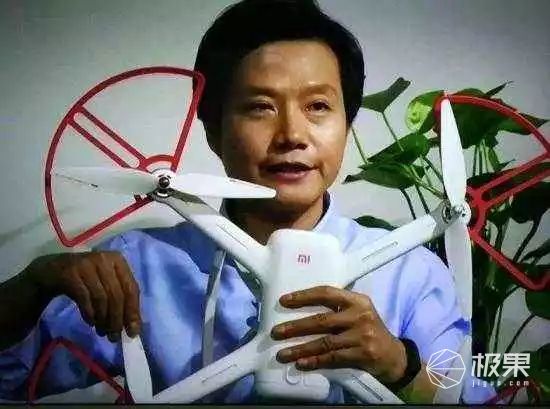 曾经直播炸机的飞米，又靠山寨大疆火爆海外！飞5分钟直接摔了