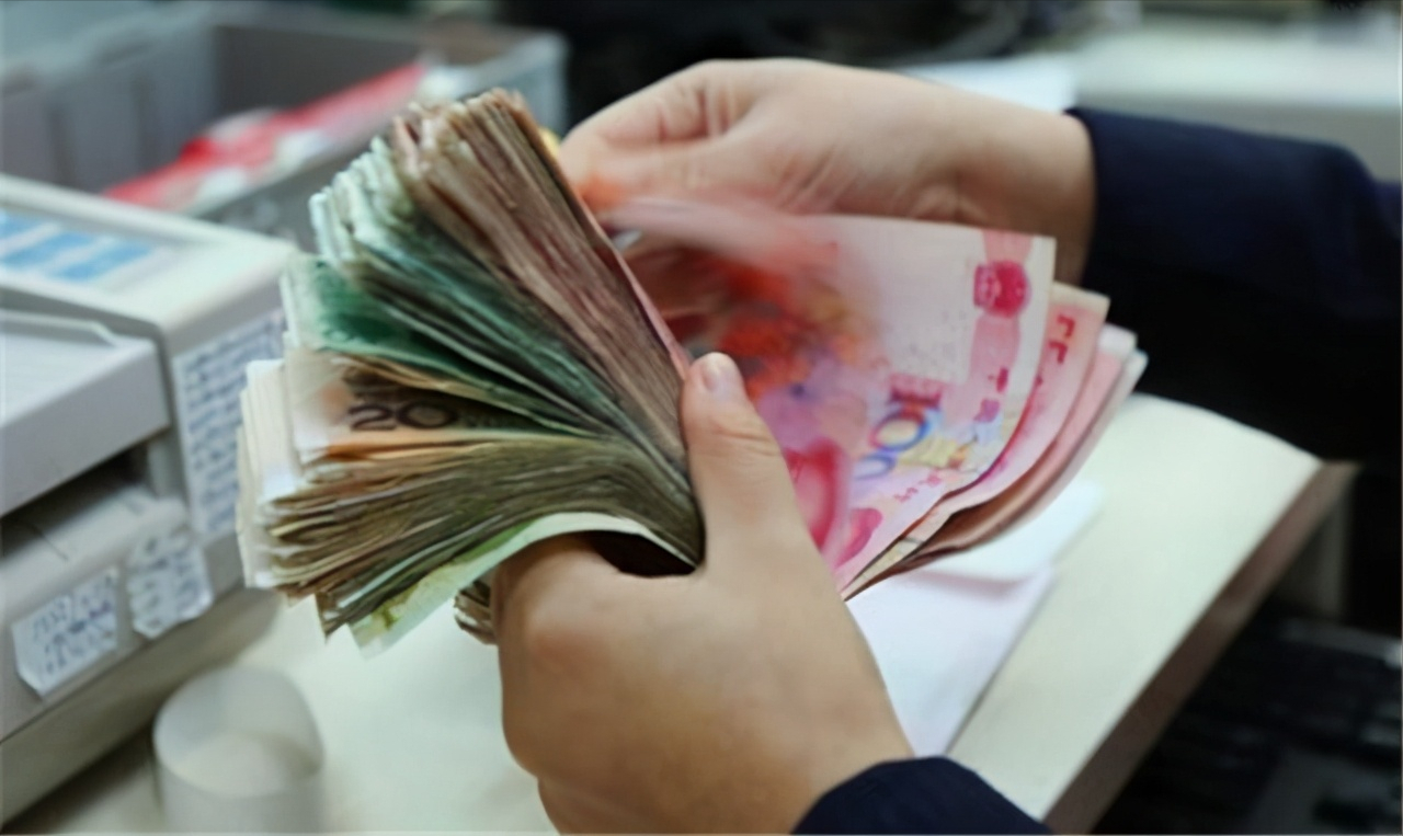 一位职业“催收师”的自白：见证各种人间辛酸，变得麻木无情