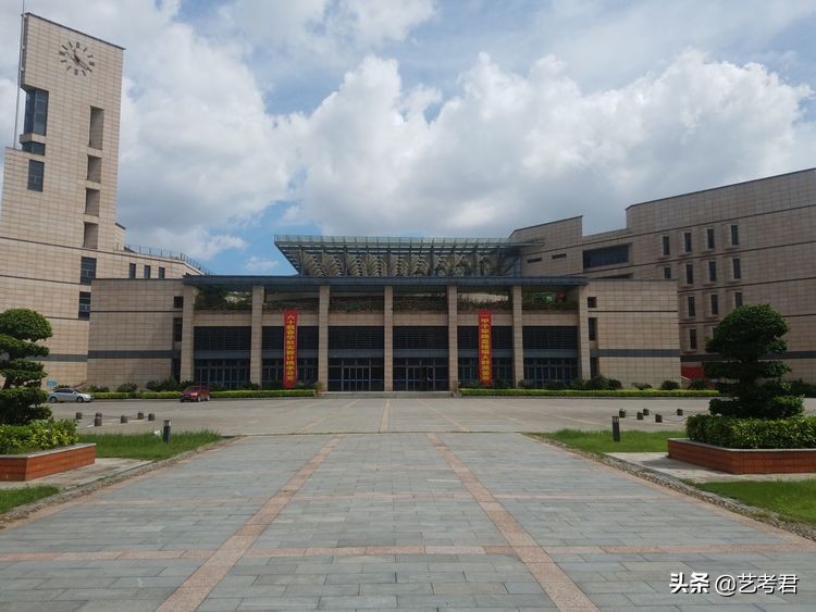 “三多”福州大学：省份多名额多专业多，美术艺考录取有多难？