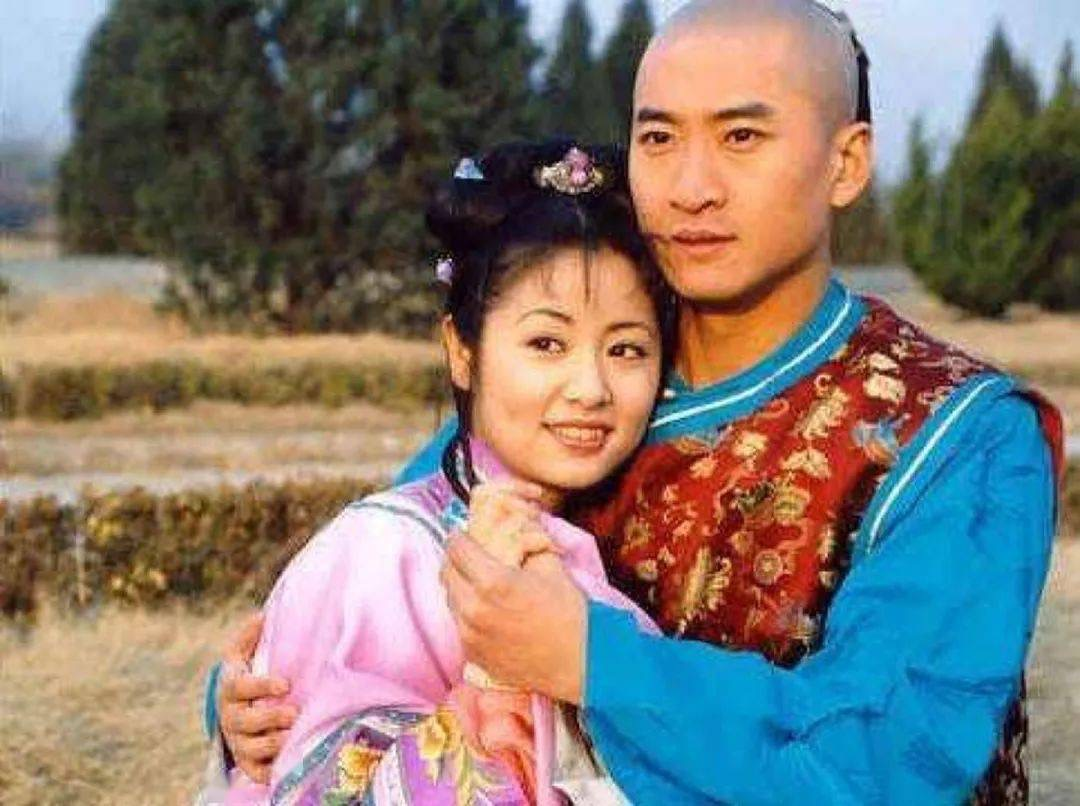 “白月光”林心如的堕落史，她背后的故事，远比你想得更恶劣