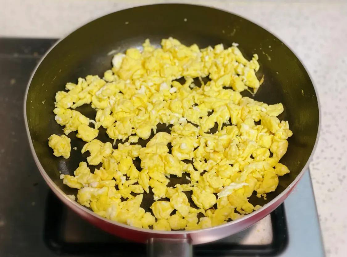 香菇三鲜饺子的做法（味道鲜美健康的三鲜馅水饺做法）