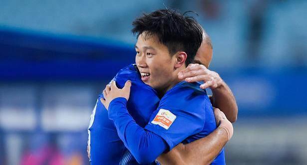 中超为什么成为金字招牌（中超为啥成为金字招牌？三队告诉你真相，这么踢该挣钱）