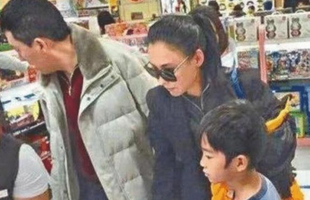 “内地向华强”孙东海的混乱情史