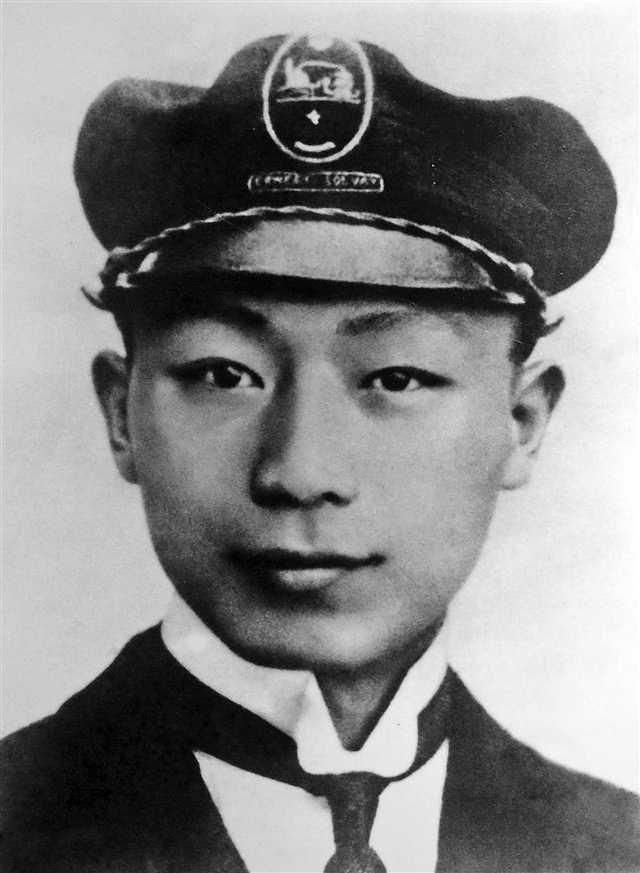 十大元帅30岁时是啥级别：徐向前最高，林彪是师长，朱德排第九