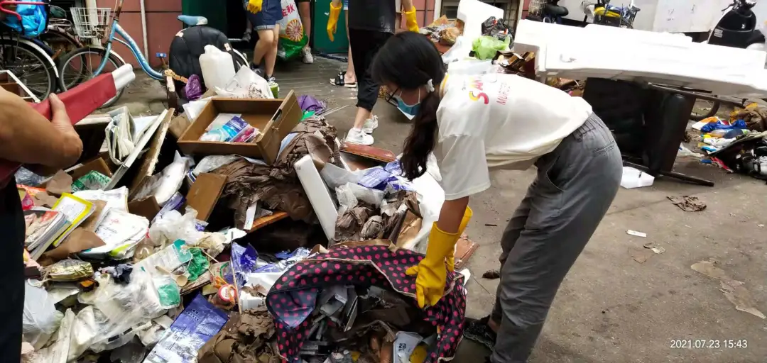 农大人的身影在前，我们“豫”难而上