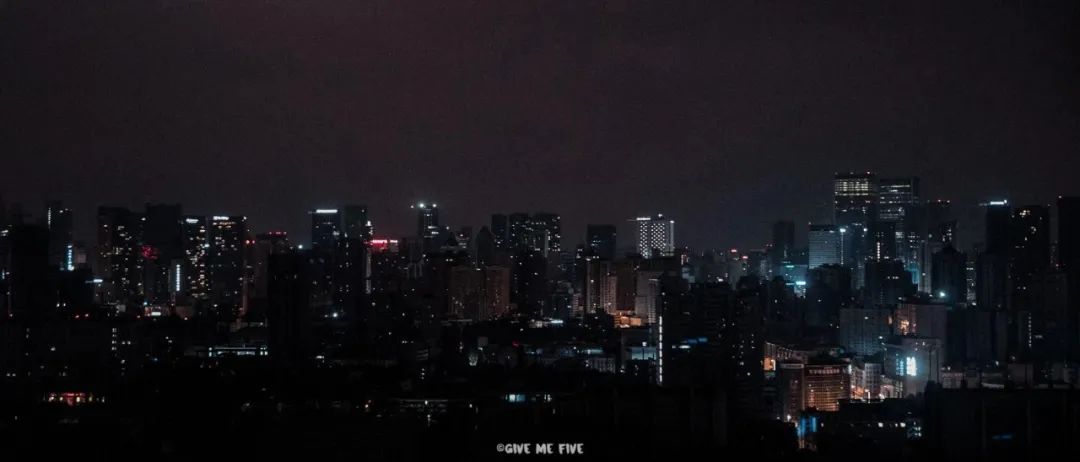 马思唯：我珍贵得像个大熊猫儿 一样只有成都才会有