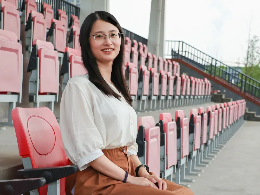 高学历！高颜值！浙江一高校2021级新生辅导员集体出镜，太惊艳