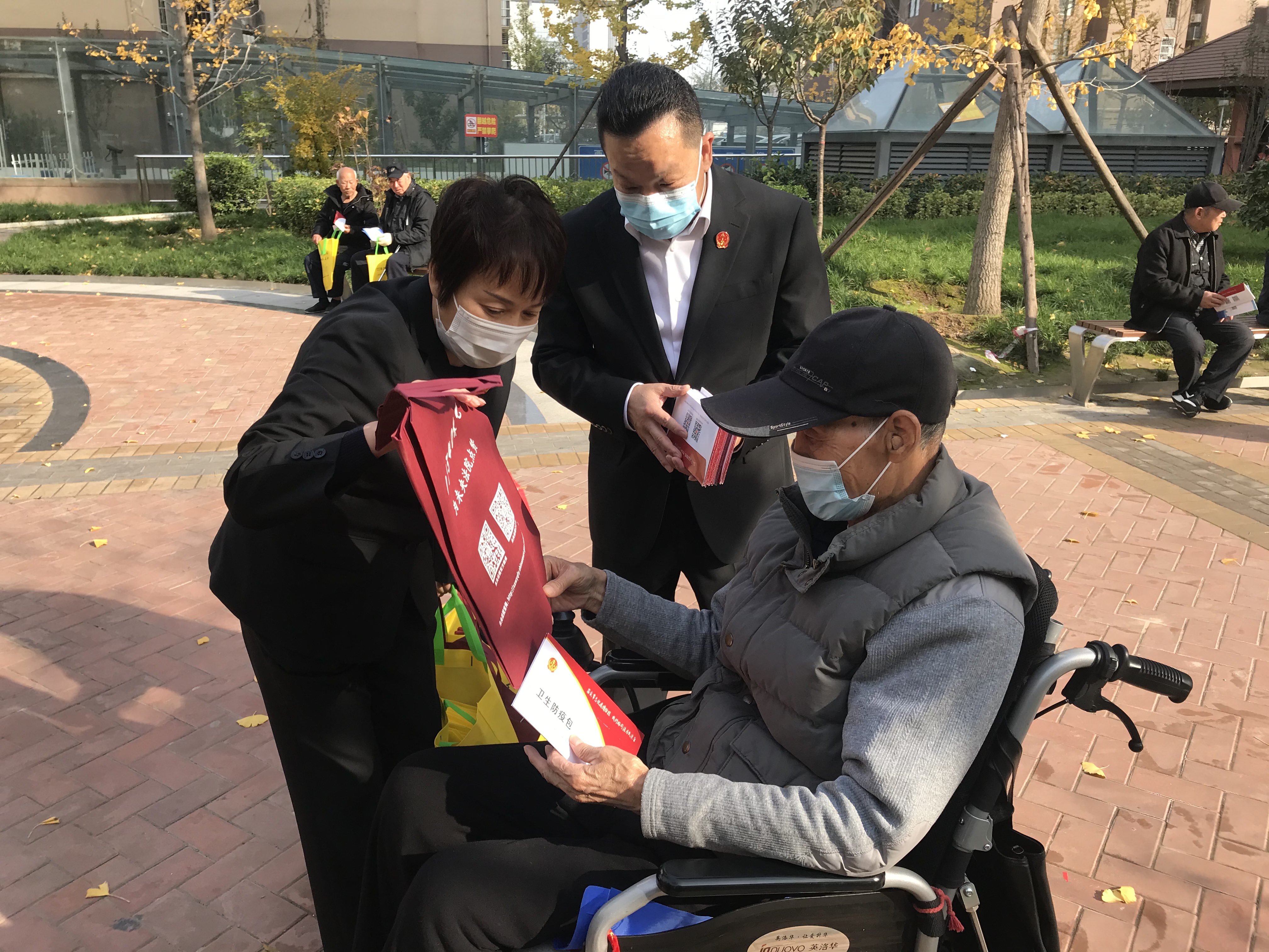 西安未央法院：携法走进社区 护航长乐未央