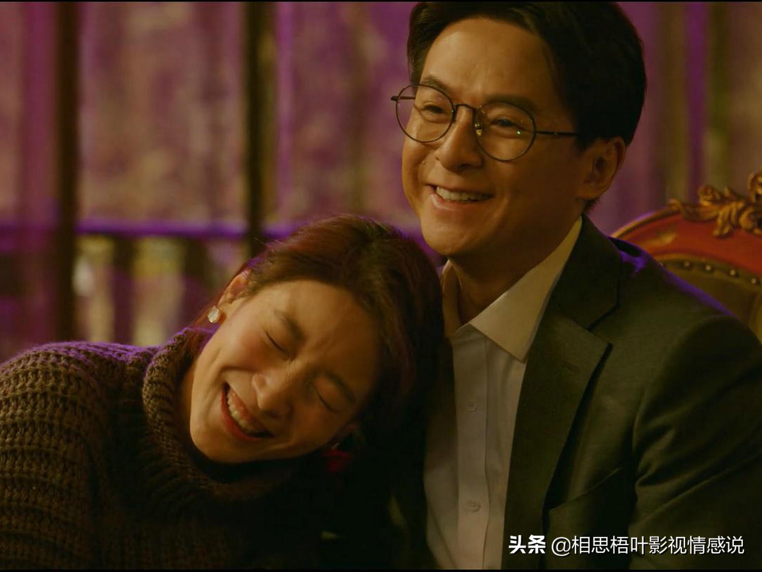 电视剧《北辙南辕》截图正像弹幕里所说,虽然这两口子开始的时候有些