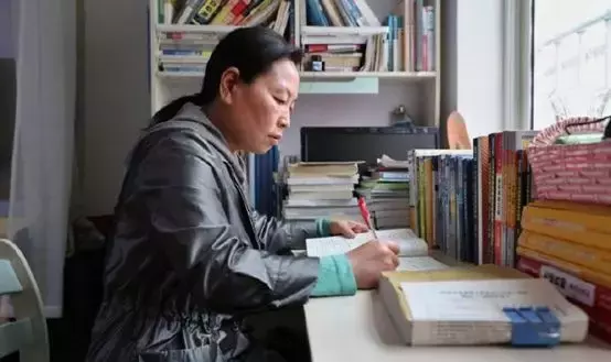 诗词才女武亦姝高考613分，将入读清华：一流父母都给孩子做榜样