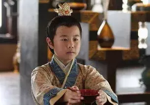 世界上条件最好的家庭的孩子都在努力，你却成了穷人家的富二代