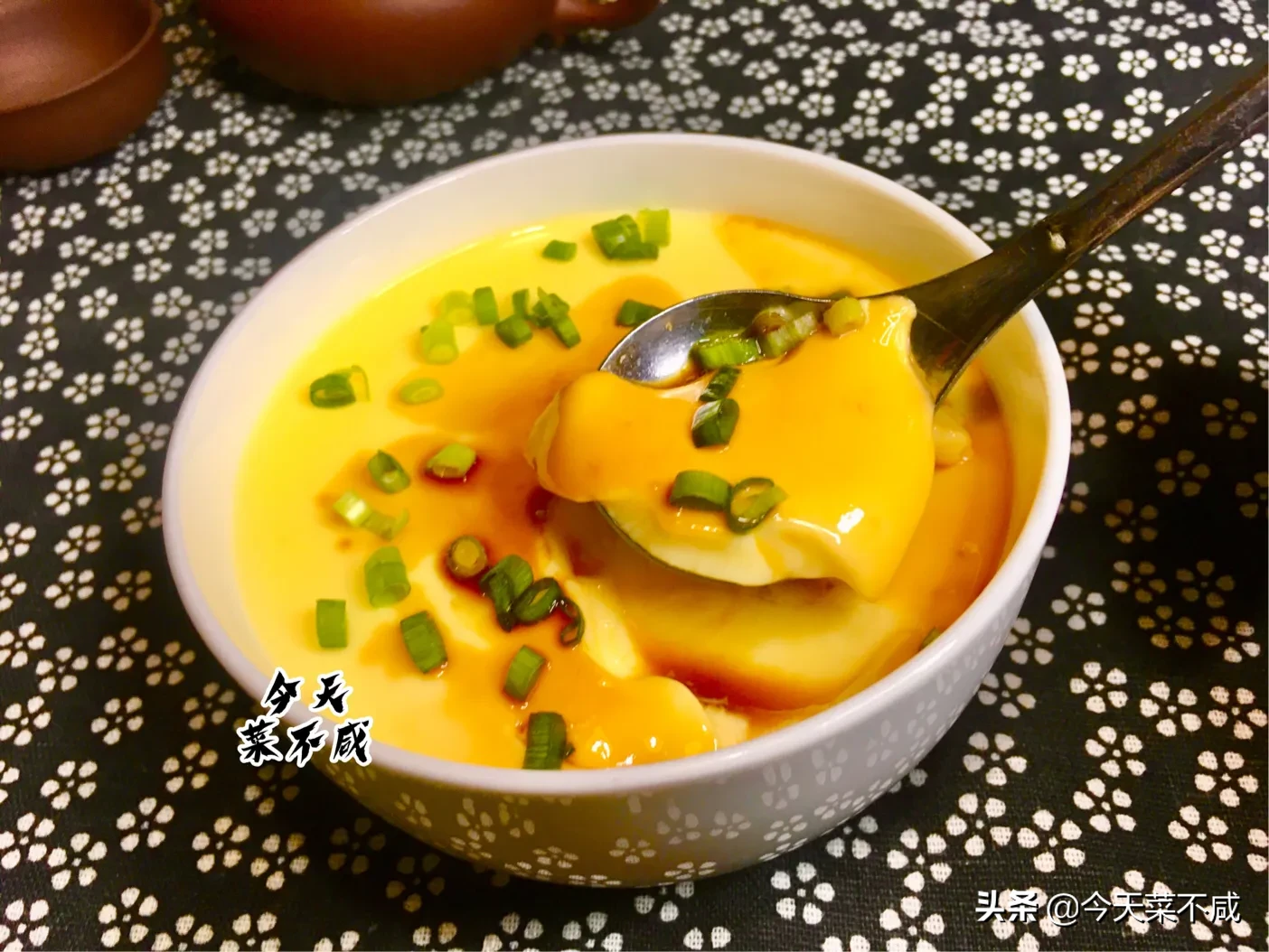 蒸蛋水和蛋的比例（记住5点蒸出的水蛋才能鲜嫩爽滑）