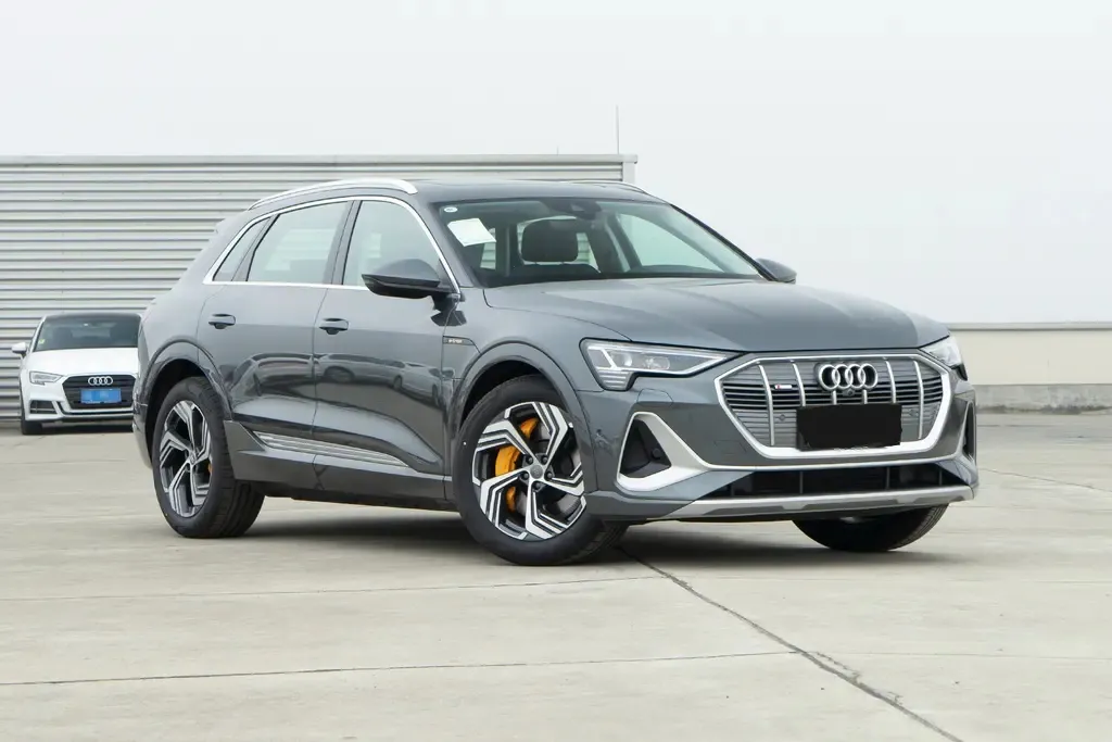 纯电动汽车:奥迪e-tron,纯电续航500公里,还是四驱SUV