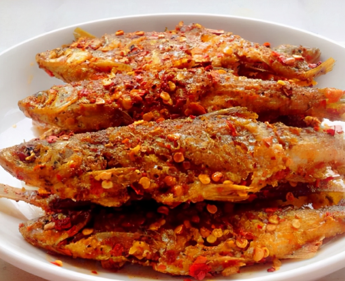 脸上皱纹多不能吃盐吗？提示：若想皱纹少，3种食物少往嘴里送