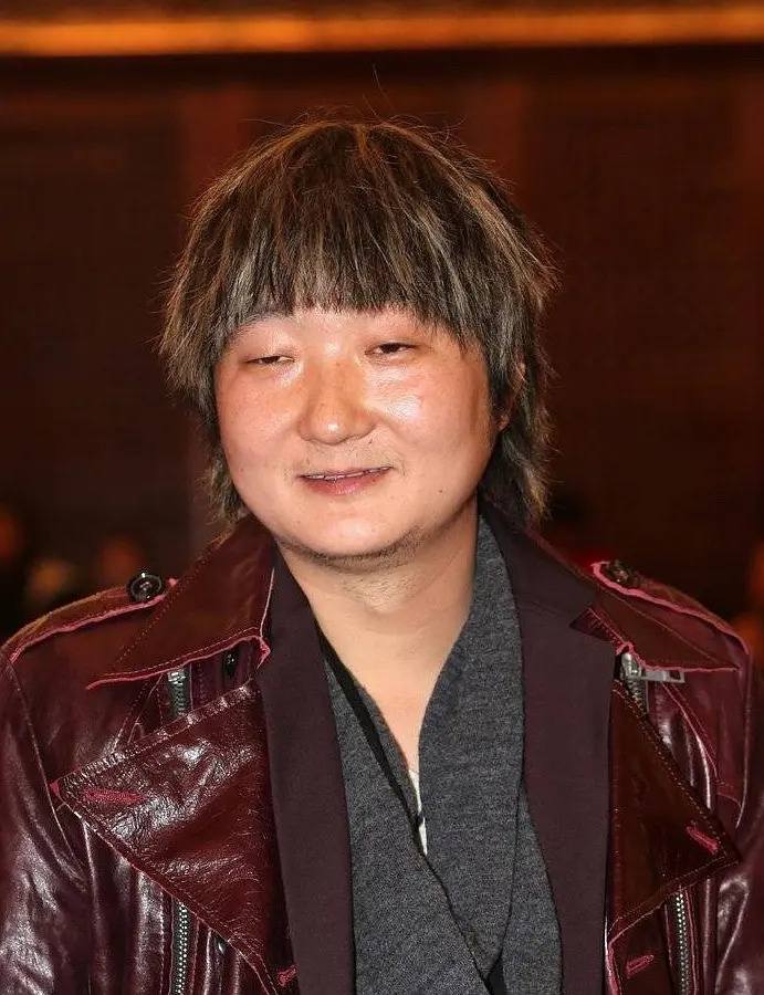 猎艳达人王大治：追过苗圃袁泉，恋过董洁，还绯闻不断