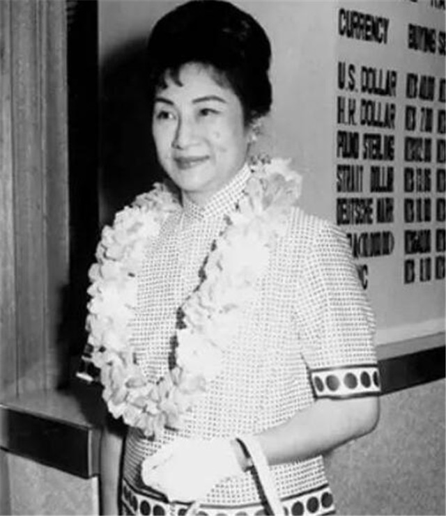 北大校长：有三段婚姻，婚后却靠朋友家蹭饭度日，77岁上法庭离婚