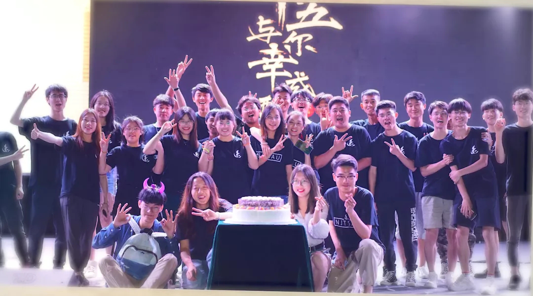 南京“超豪华”大学：别墅宿舍，配备电梯、空调、独卫，坐拥影院、游泳馆、健身房！