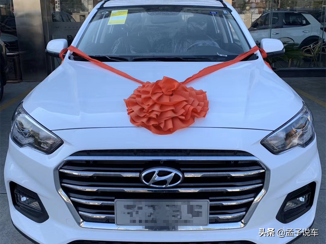 12.2万入手现代ix35，用车1200公里，车主：2.0L油耗7.6个