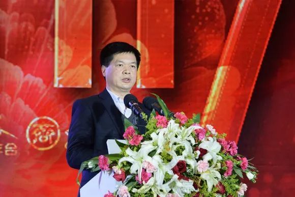 湖南隐藏的酱油大王：语文老师下海创业，打造“中国酱油第一股”