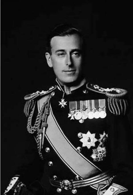 “是的，在阅读时，部长读”爱尔兰“吗？