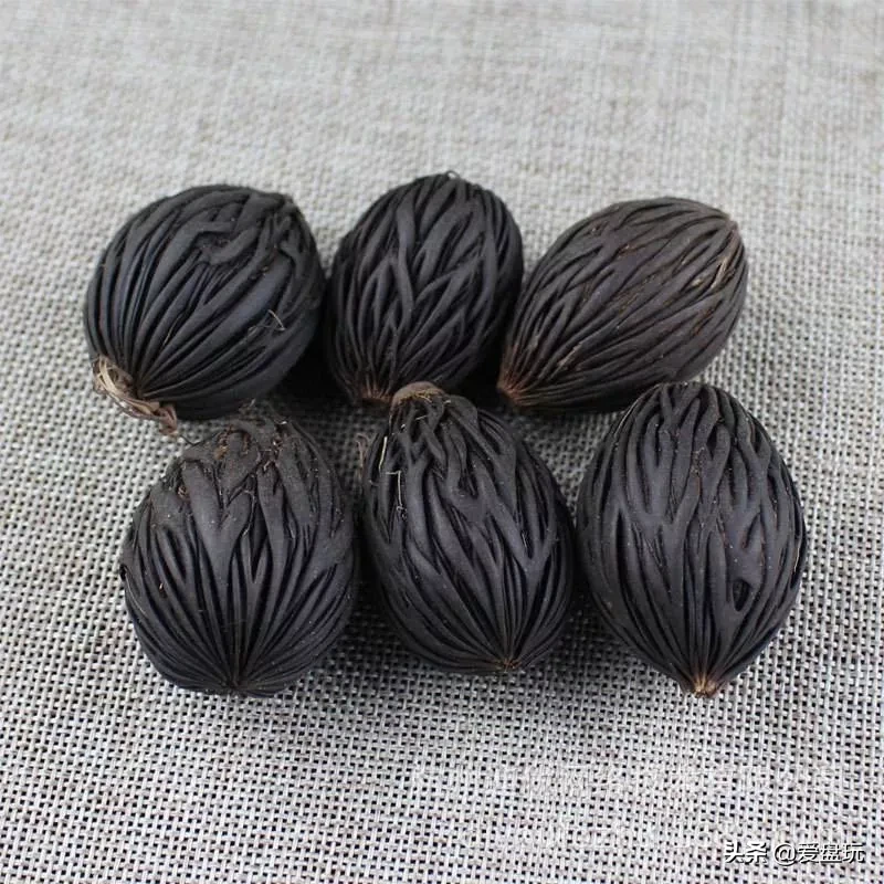 好看又不贵，但拉风！这17种小众手串，你玩过几种