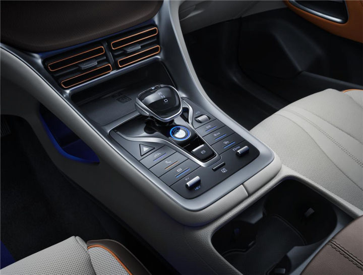 15万级国潮轻奢最优选！2022款宋Pro DM-i内外饰曝光