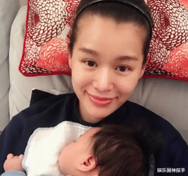 胡杏儿的3个儿子长大了，4岁大儿子颜值高，老二被指像妈妈