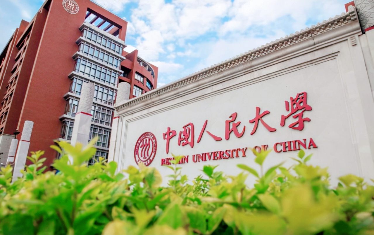 “山东学霸”刘智昕，高考裸分721，遭清华北大争抢，为何如此牛