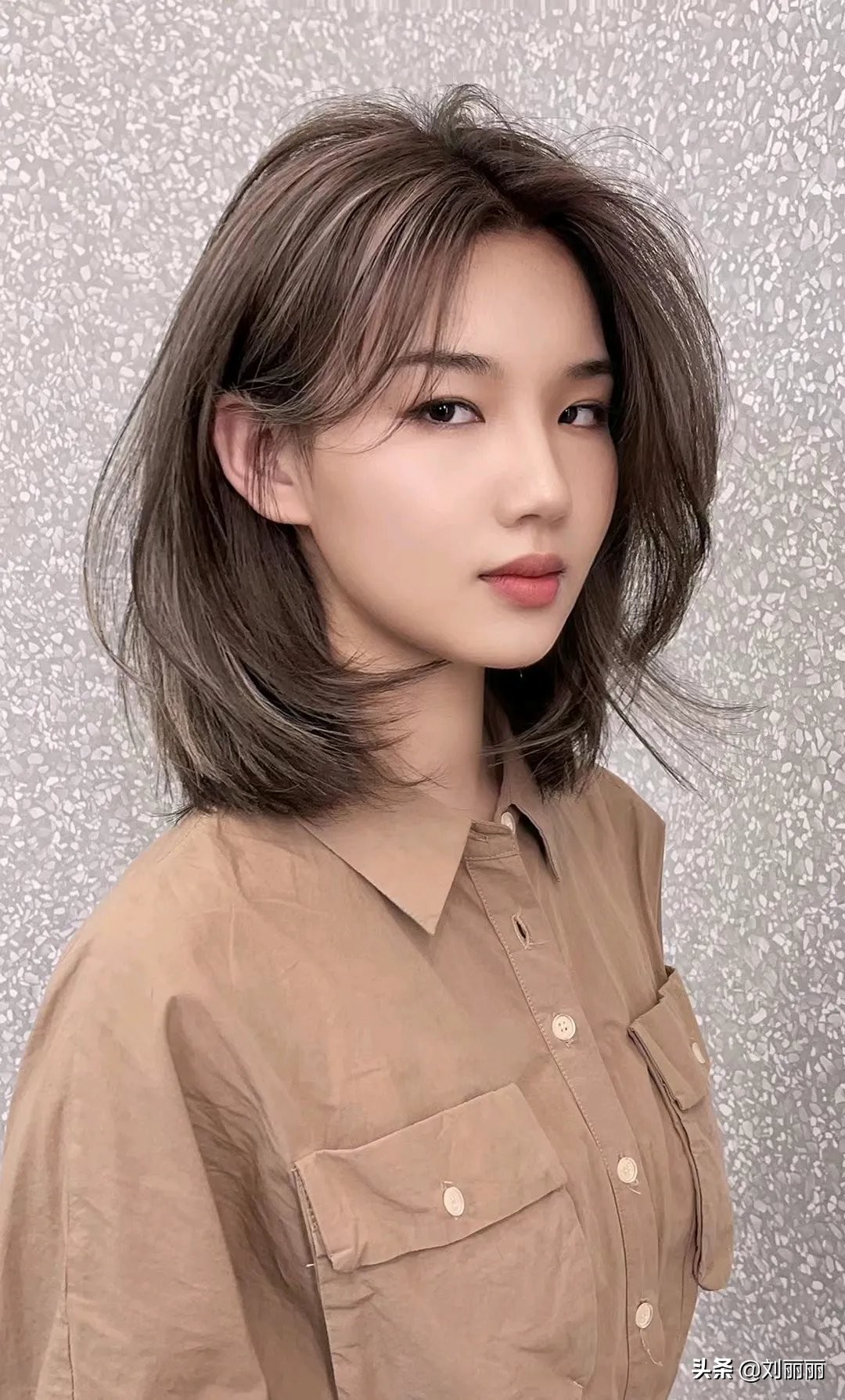 羊毛卷已过时，22款当下流行发型送给大家，直接剪就对了